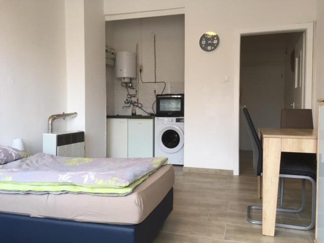 Hannover-Linden, Falkenstr.1 Ap. 1 Екстериор снимка
