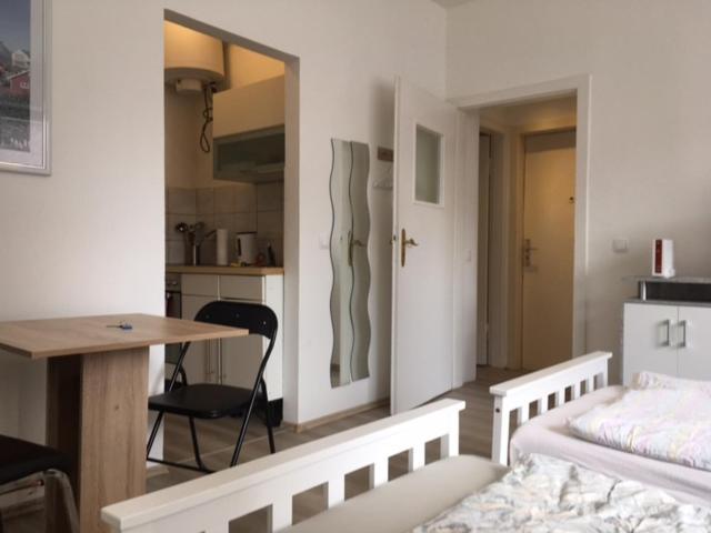 Hannover-Linden, Falkenstr.1 Ap. 1 Екстериор снимка